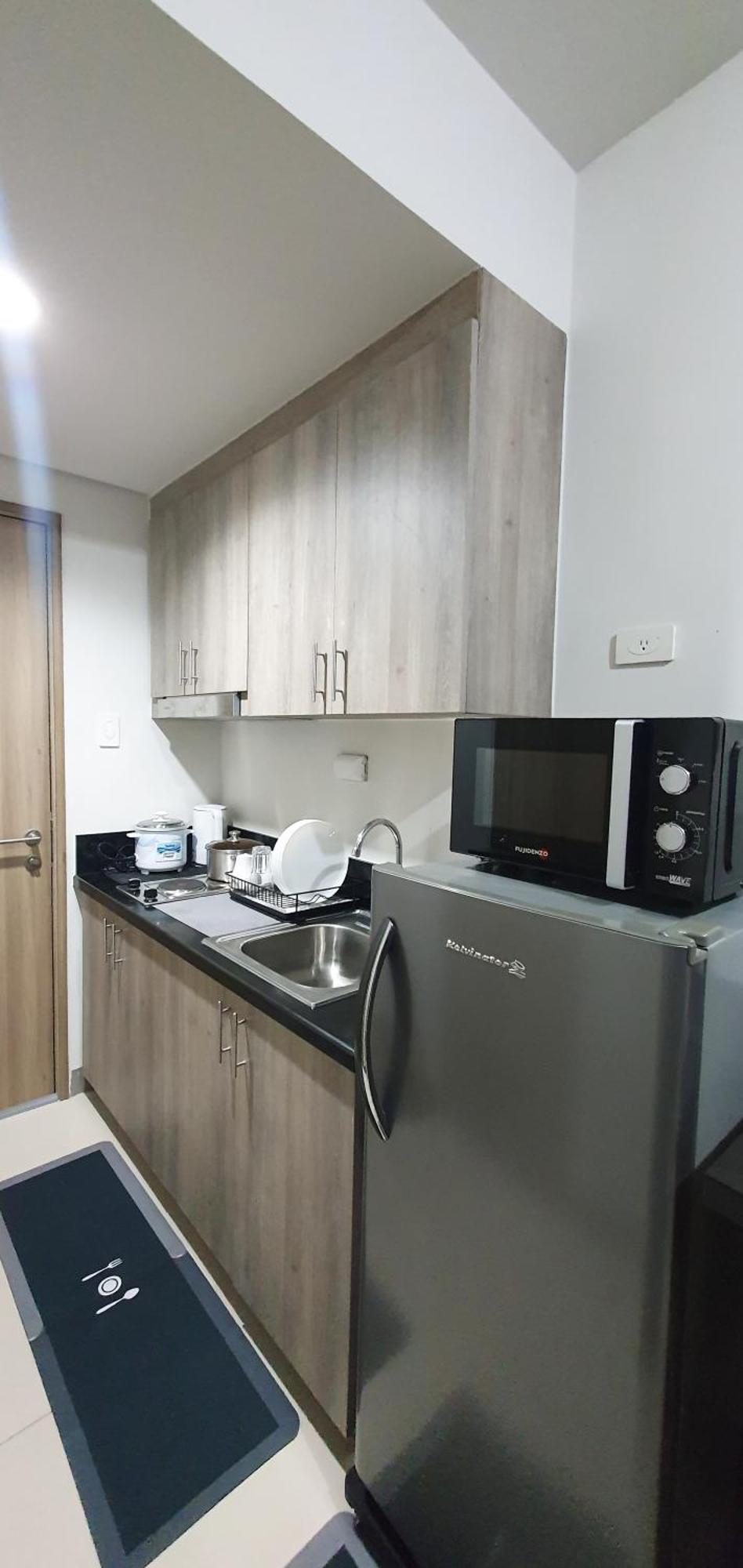 C Place - Capsule A Pasay Exterior photo